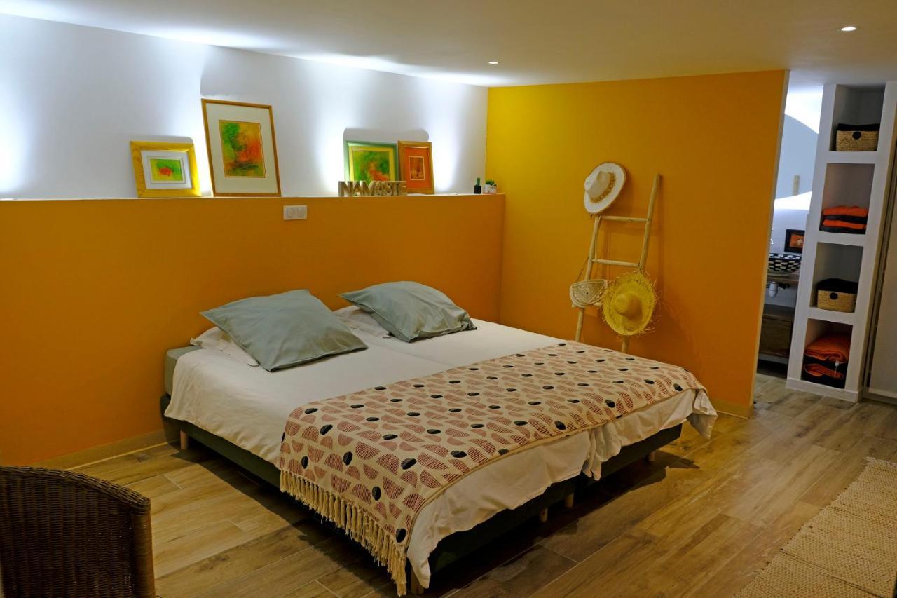 Le Loft De La Grange Bed & Breakfast Arles Exterior photo